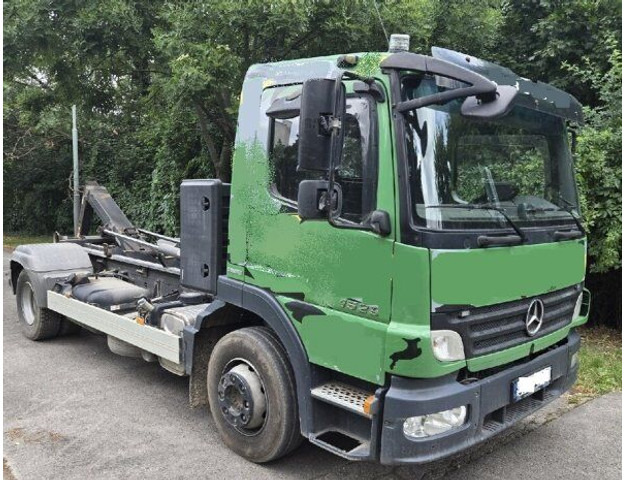 Horgos rakodó teherautó Mercedes-Benz Atego 1529 +(2021)CTS: 6 kép. Horgos rakodó teherautó Mercedes-Benz Atego 1529 +(2021)CTS: 6 kép.