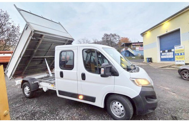 Peugeot Boxer 2.2 Hdi - Billenőplatós kisteherautó: 2 kép. Peugeot Boxer 2.2 Hdi - Billenőplatós kisteherautó: 2 kép.