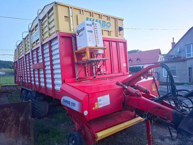 Pottinger Jumbo 8000 - Önjáró szecskázógép: 1 kép. Pottinger Jumbo 8000 - Önjáró szecskázógép: 1 kép.