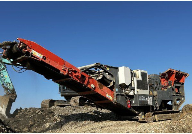 Sandvik QJ 341 - Pofás törő: 1 kép. Sandvik QJ 341 - Pofás törő: 1 kép.