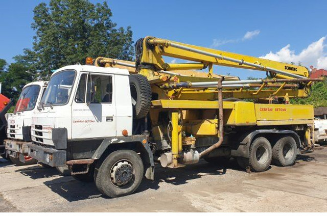 Schwing 25m BPL 601 +6x6 Tatra 815 (DOCS/KFZ MACHINE +1 no docs/kein kfz - Betonpumpa: 3 kép. Schwing 25m BPL 601 +6x6 Tatra 815 (DOCS/KFZ MACHINE +1 no docs/kein kfz - Betonpumpa: 3 kép.