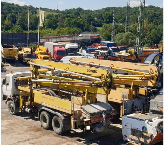 Schwing 2x! 25m BPL 601 +6x6 Tatra 815 (DOCS/KFZ MACHINE +1 no docs/kein - Betonpumpa: 2 kép. Schwing 2x! 25m BPL 601 +6x6 Tatra 815 (DOCS/KFZ MACHINE +1 no docs/kein - Betonpumpa: 2 kép.