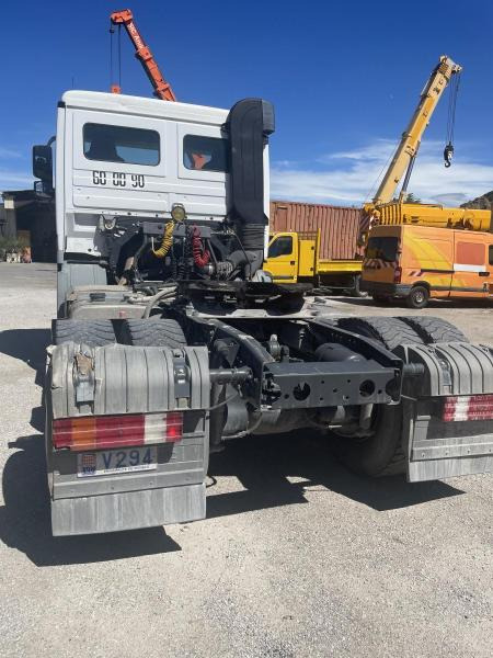 Mercedes Actros 1846 - Nyergesvontató: 2 kép. Mercedes Actros 1846 - Nyergesvontató: 2 kép.