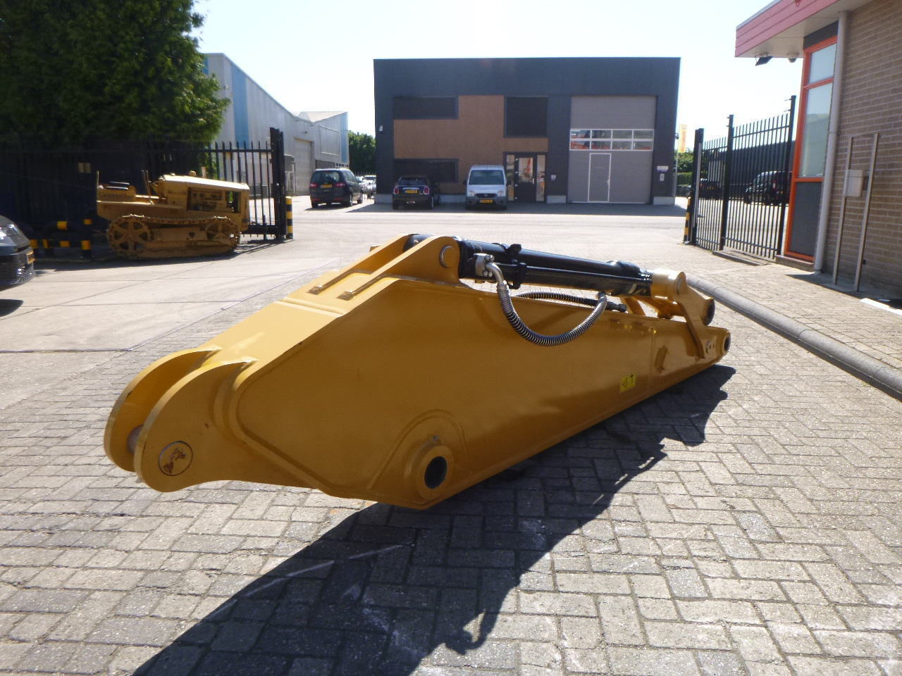 CATERPILLAR 320 GC - Darugém - Kotrógép: 3 kép. CATERPILLAR 320 GC - Darugém - Kotrógép: 3 kép.