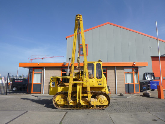CATERPILLAR 561C - Csőfektető: 5 kép. CATERPILLAR 561C - Csőfektető: 5 kép.