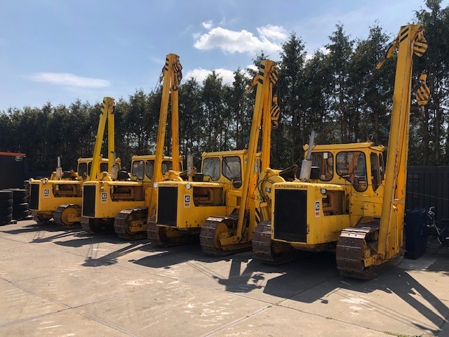 CATERPILLAR 561C - Csőfektető: 2 kép. CATERPILLAR 561C - Csőfektető: 2 kép.