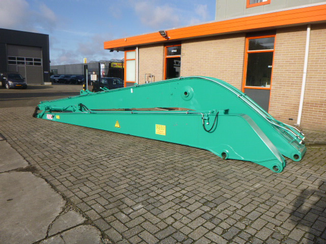 KOBELCO Long reach SK200-8 / SK200-10 / SK210LC-8 / SK210LC-10 - Darugém - Kotrógép: 2 kép. KOBELCO Long reach SK200-8 / SK200-10 / SK210LC-8 / SK210LC-10 - Darugém - Kotrógép: 2 kép.