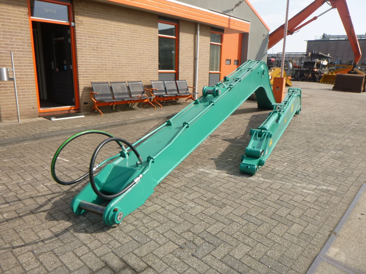 Új Darugém - Lánctalpas kotró KOBELCO SK200 / SK210: 9 kép. Új Darugém - Lánctalpas kotró KOBELCO SK200 / SK210: 9 kép.