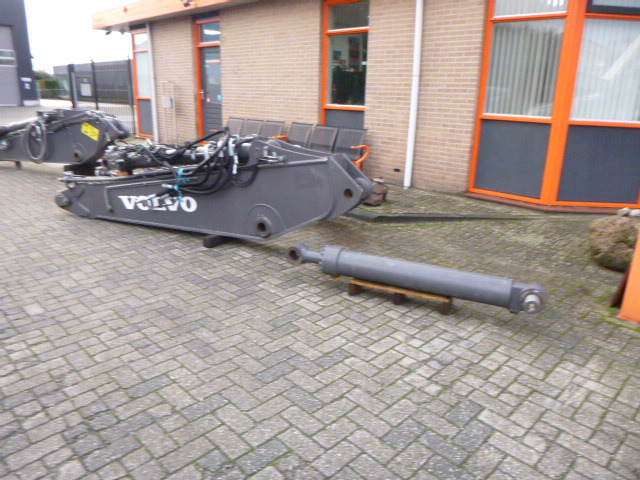 VOLVO EC235EL VAH Boom - Darugém - Lánctalpas kotró: 2 kép. VOLVO EC235EL VAH Boom - Darugém - Lánctalpas kotró: 2 kép.