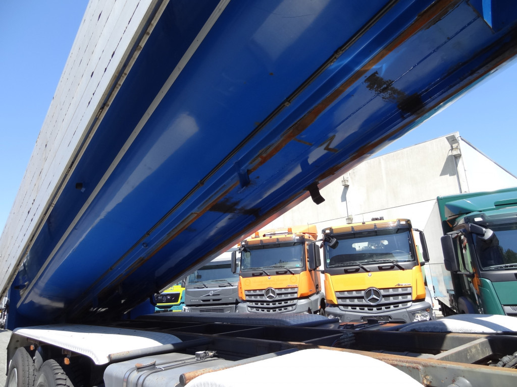 Daf CF85 460 / GINAF X5450S 10X8 - Billenőplatós teherautó: 3 kép. Daf CF85 460 / GINAF X5450S 10X8 - Billenőplatós teherautó: 3 kép.