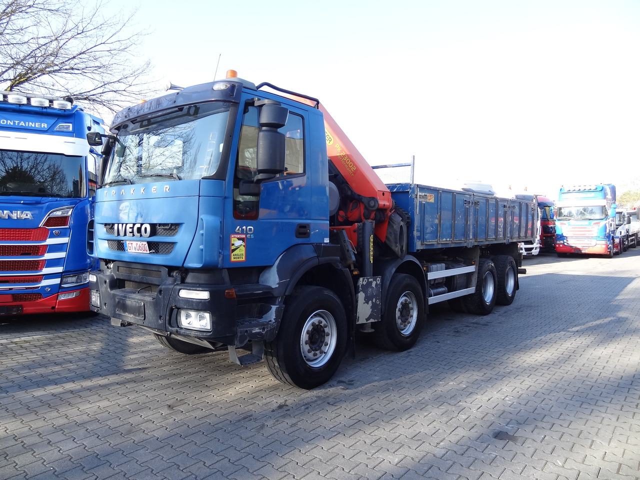Iveco Trakker AD340T41 8X4 Kipper Kran Palfinger 23002 - Darus autó, Billenőplatós teherautó: 1 kép. Iveco Trakker AD340T41 8X4 Kipper Kran Palfinger 23002 - Darus autó, Billenőplatós teherautó: 1 kép.