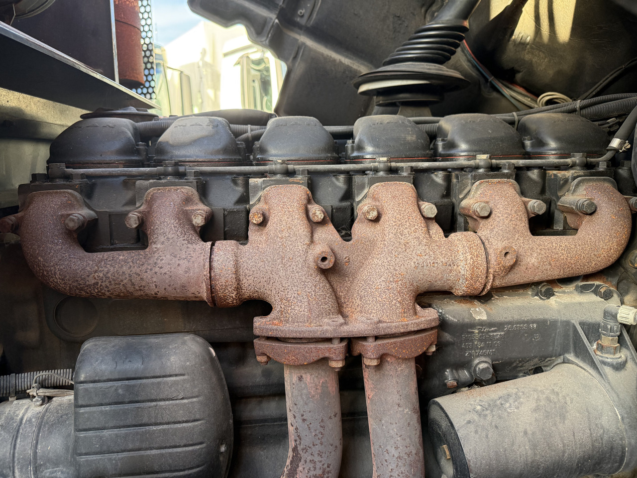 MAN F90 16.242 4X4 / Feuerwehr - Alvaz teherautó: 2 kép. MAN F90 16.242 4X4 / Feuerwehr - Alvaz teherautó: 2 kép.