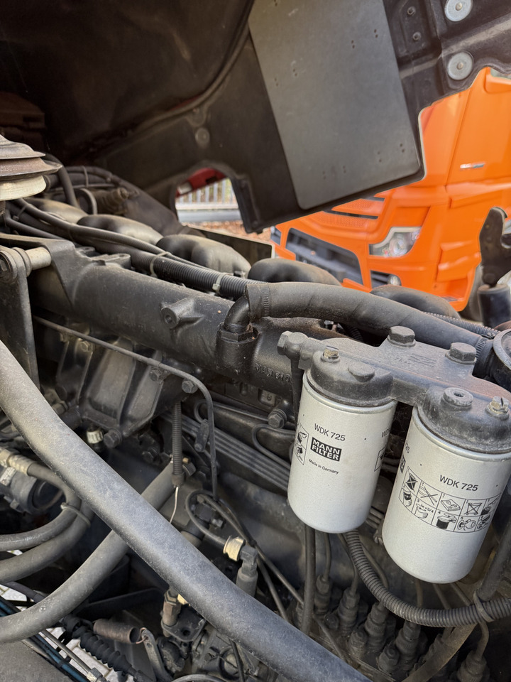 MAN F90 16.242 4X4 / Feuerwehr - Alvaz teherautó: 5 kép. MAN F90 16.242 4X4 / Feuerwehr - Alvaz teherautó: 5 kép.