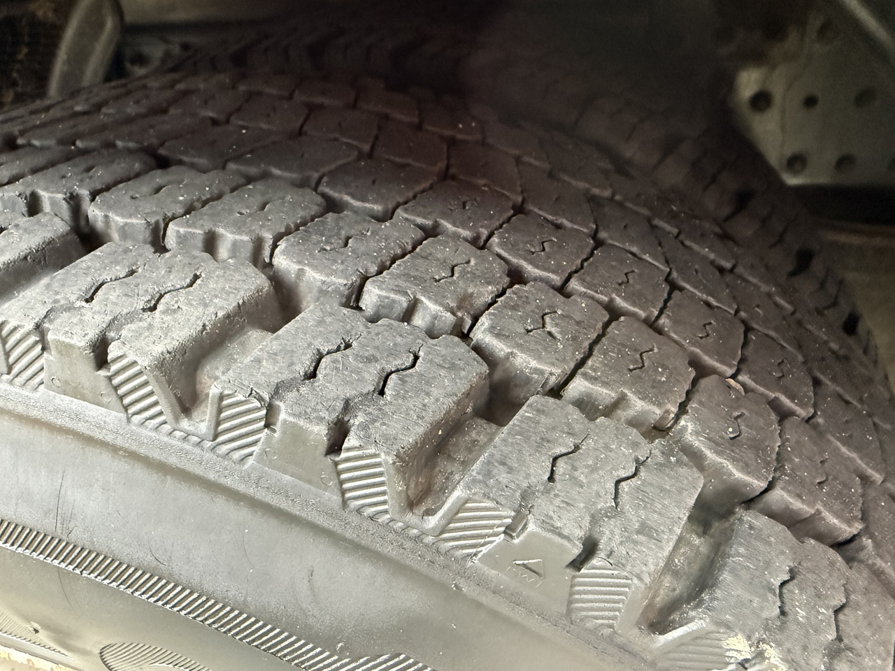 MAN TGM 12.240 Palfinger 11001 bis 19 Meter - Platós teherautó, Darus autó: 2 kép. MAN TGM 12.240 Palfinger 11001 bis 19 Meter - Platós teherautó, Darus autó: 2 kép.