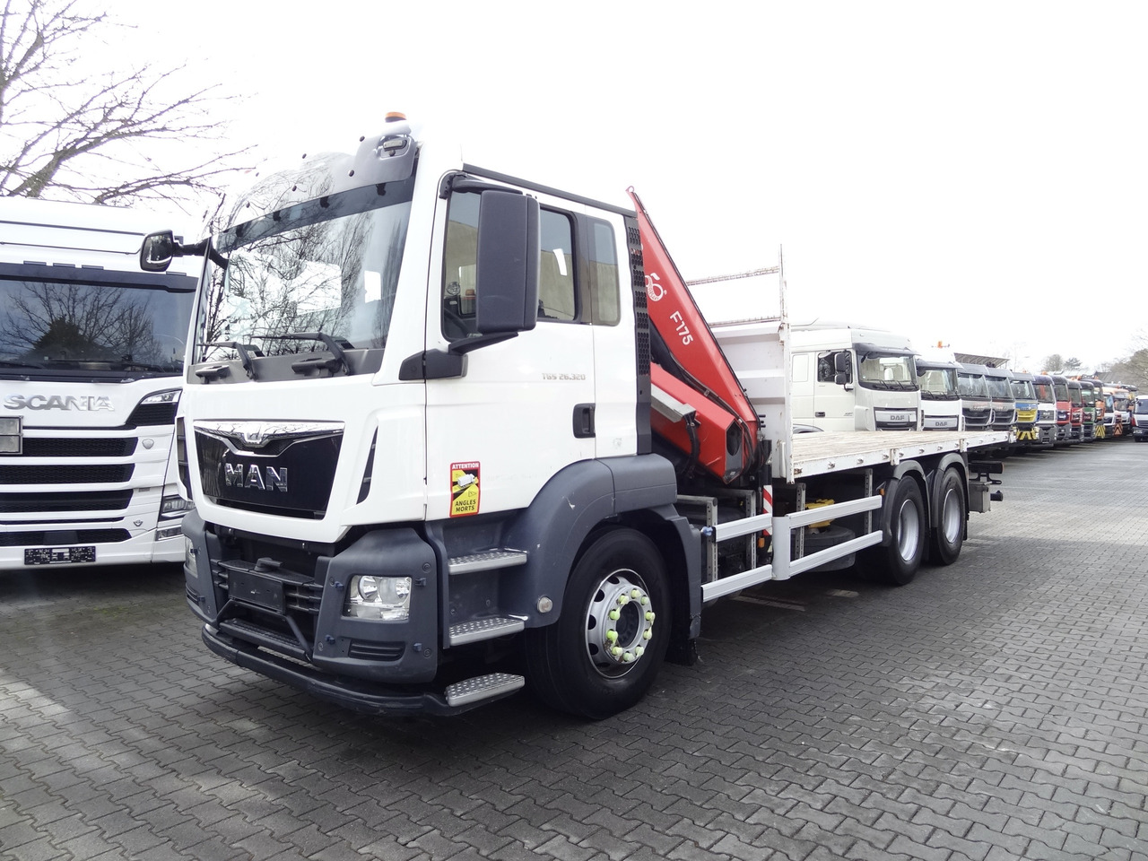 MAN TGS 26.320 6X4 BB mit Kran Fassi F175 - Darus autó, Platós teherautó: 1 kép. MAN TGS 26.320 6X4 BB mit Kran Fassi F175 - Darus autó, Platós teherautó: 1 kép.