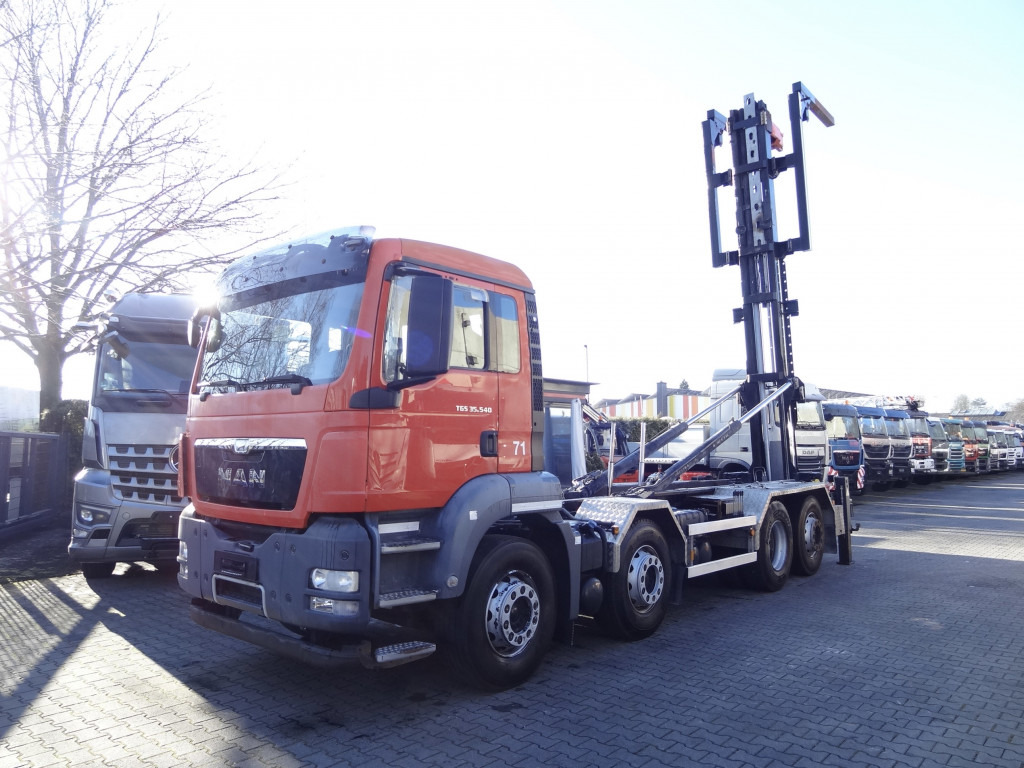 MAN TGS 35.440 8X2 Haken/ Silosteller M-Tec - Horgos rakodó teherautó: 1 kép. MAN TGS 35.440 8X2 Haken/ Silosteller M-Tec - Horgos rakodó teherautó: 1 kép.