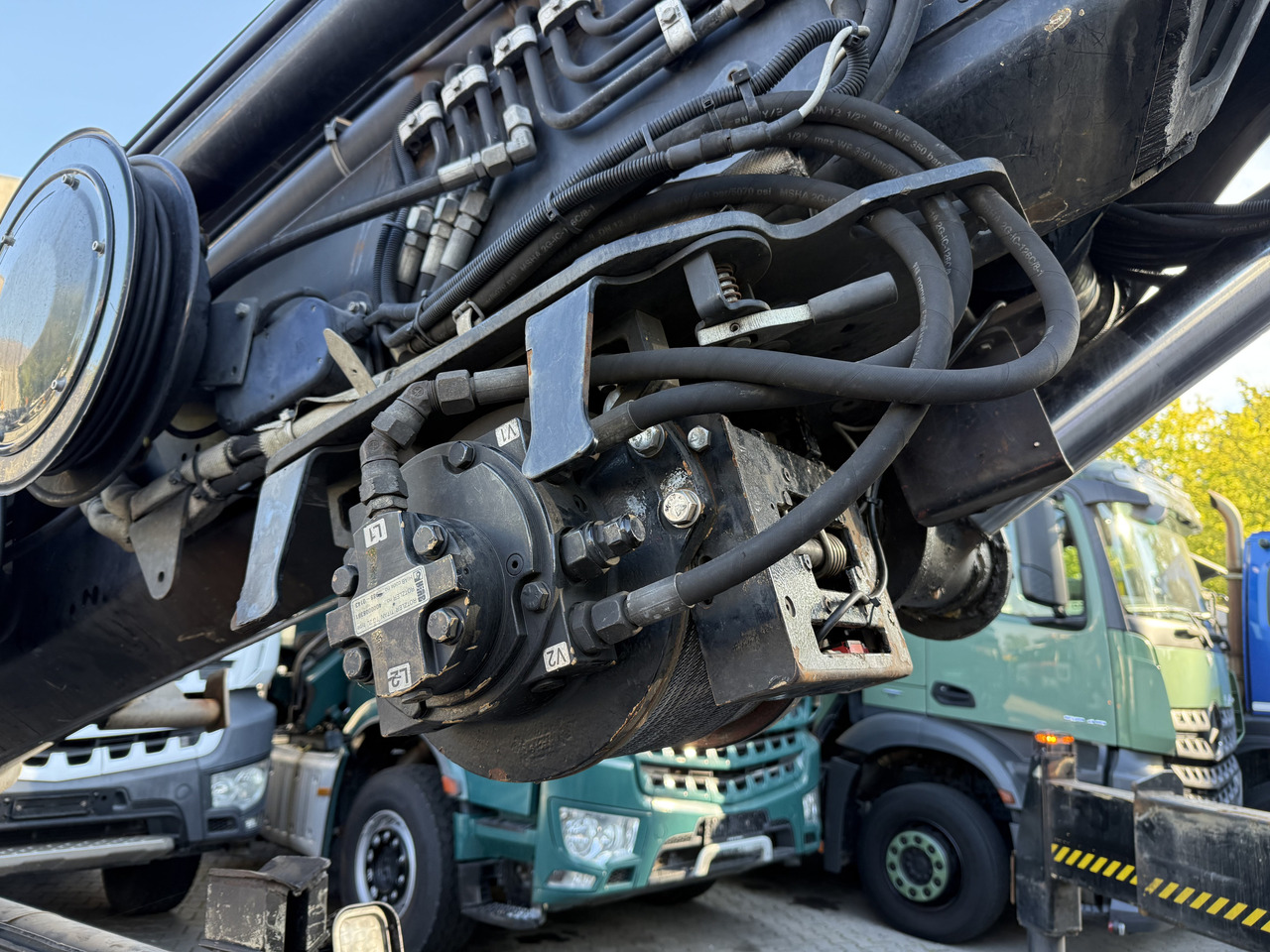 MAN TGX 26.480 6X2 Hiab 422 Bj 2017 bis 30 Meter - Darus autó, Platós teherautó: 5 kép. MAN TGX 26.480 6X2 Hiab 422 Bj 2017 bis 30 Meter - Darus autó, Platós teherautó: 5 kép.
