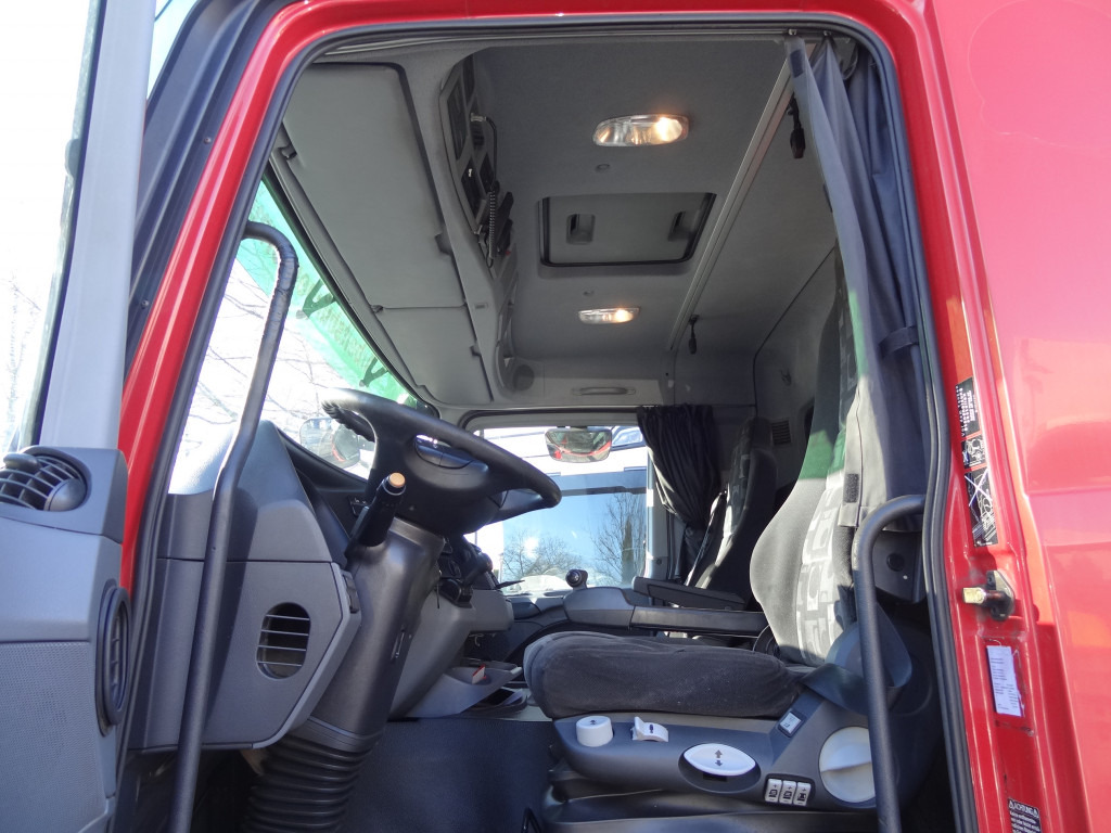 Mercedes-Benz Actros 2541 6X2 Maschinentransporter - Platós teherautó: 5 kép. Mercedes-Benz Actros 2541 6X2 Maschinentransporter - Platós teherautó: 5 kép.