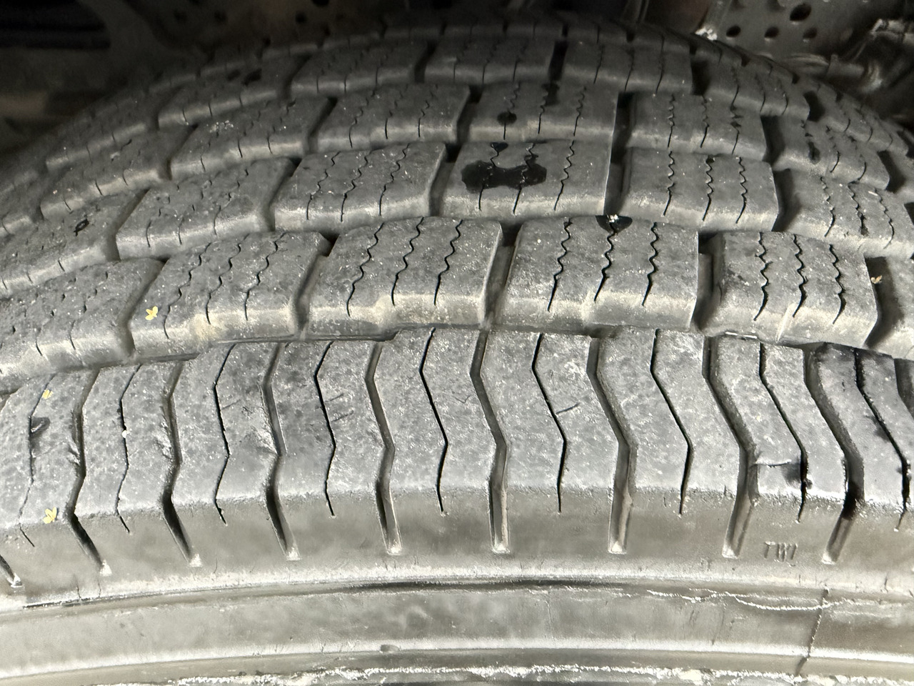 Mercedes-Benz Actros 2548 LS 6X2 Kran HMF 3220 bis 16 Meter - Darus autó, Nyergesvontató: 5 kép. Mercedes-Benz Actros 2548 LS 6X2 Kran HMF 3220 bis 16 Meter - Darus autó, Nyergesvontató: 5 kép.