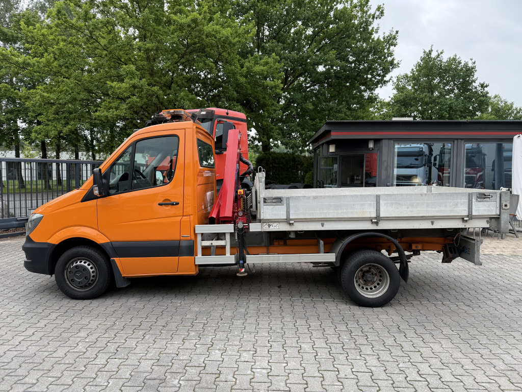 Mercedes-Benz Sprinter 516 Kipper mit Kran HMF 270 - Billenőplatós kisteherautó: 3 kép. Mercedes-Benz Sprinter 516 Kipper mit Kran HMF 270 - Billenőplatós kisteherautó: 3 kép.