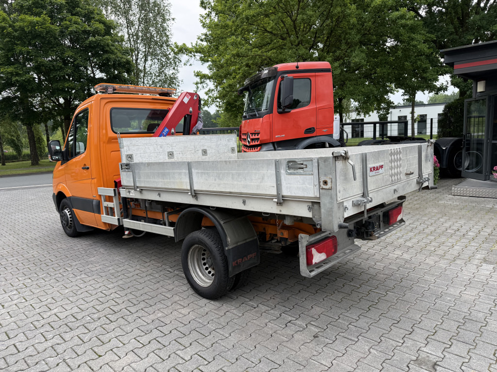 Mercedes-Benz Sprinter 516 Kipper mit Kran HMF 270 - Billenőplatós kisteherautó: 2 kép. Mercedes-Benz Sprinter 516 Kipper mit Kran HMF 270 - Billenőplatós kisteherautó: 2 kép.