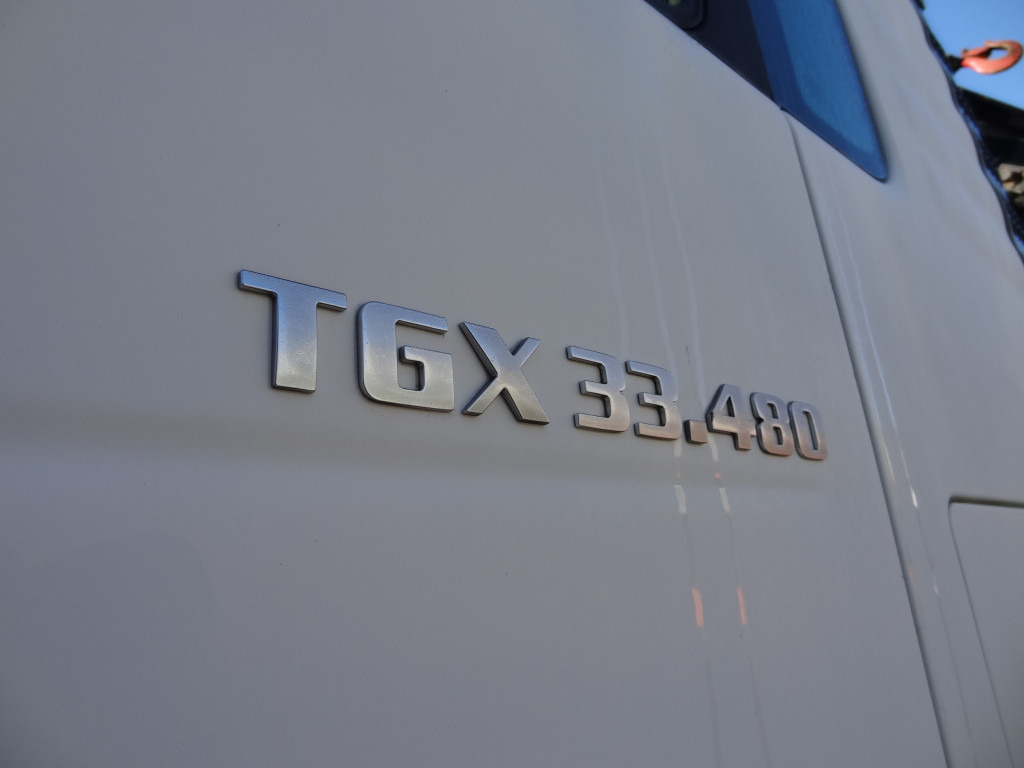Nyergesvontató MAN TGX 33.480 6X4 Kran MKG 381 bis 20 Meter: 7 kép.