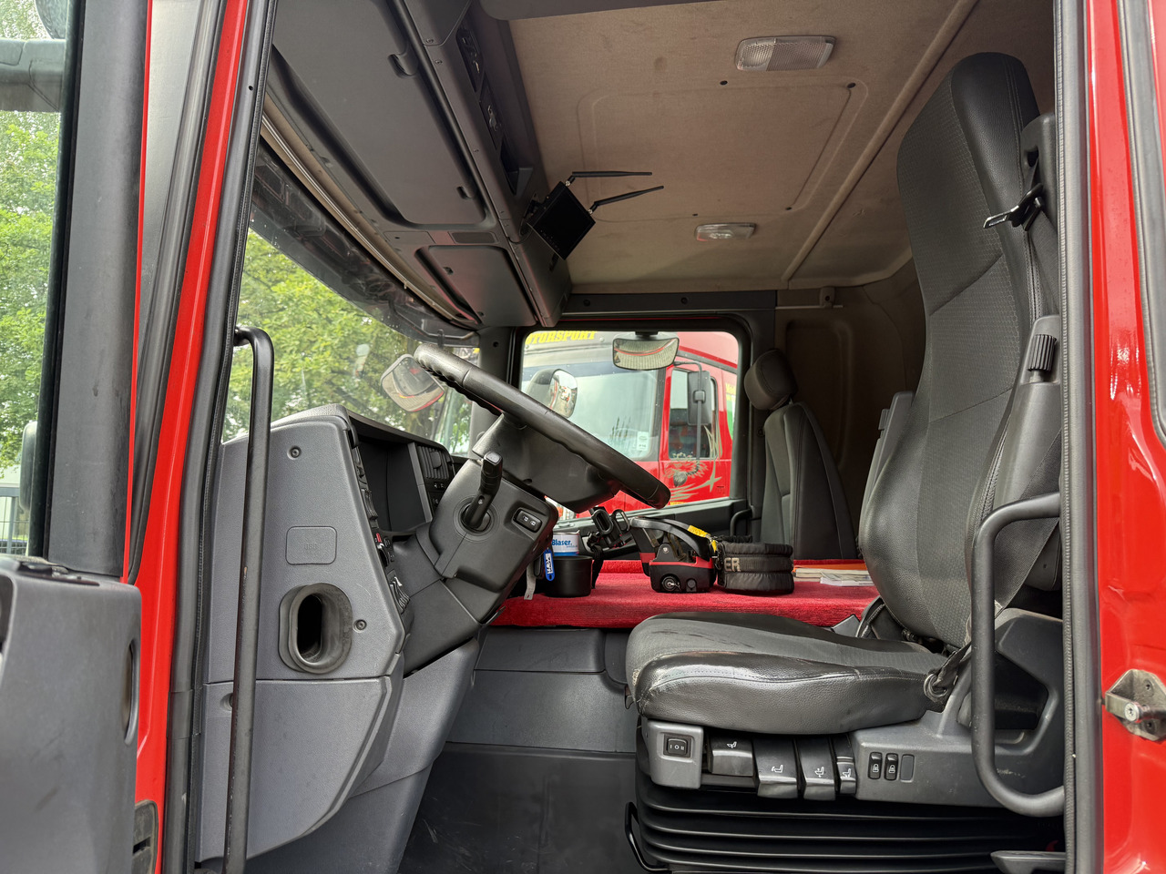 Scania P410 4X2 Palfinger PK 13001 - Platós teherautó, Darus autó: 4 kép. Scania P410 4X2 Palfinger PK 13001 - Platós teherautó, Darus autó: 4 kép.