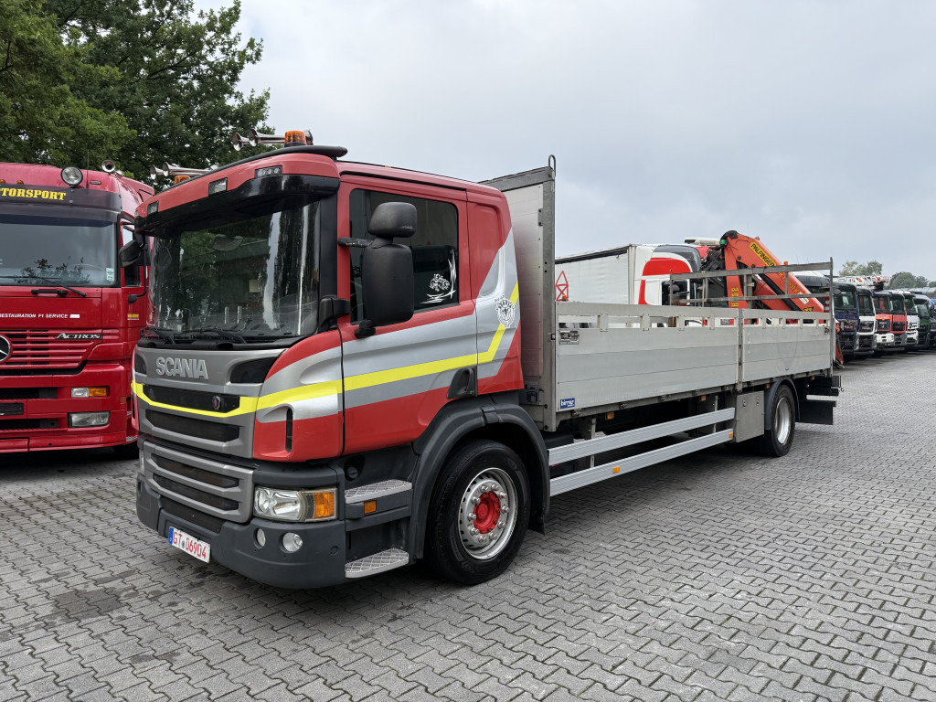 Scania P410 4X2 Palfinger PK 13001 - Platós teherautó, Darus autó: 1 kép. Scania P410 4X2 Palfinger PK 13001 - Platós teherautó, Darus autó: 1 kép.