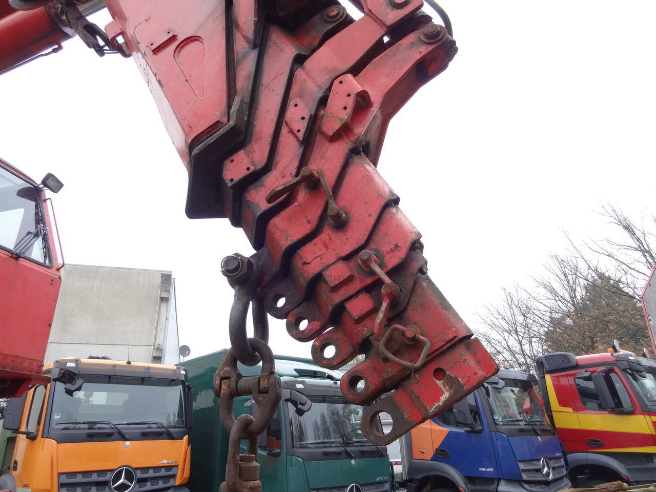 Scania R144 460 6X4 Fassi 360 bis 25 Meter - Platós teherautó, Darus autó: 3 kép. Scania R144 460 6X4 Fassi 360 bis 25 Meter - Platós teherautó, Darus autó: 3 kép.