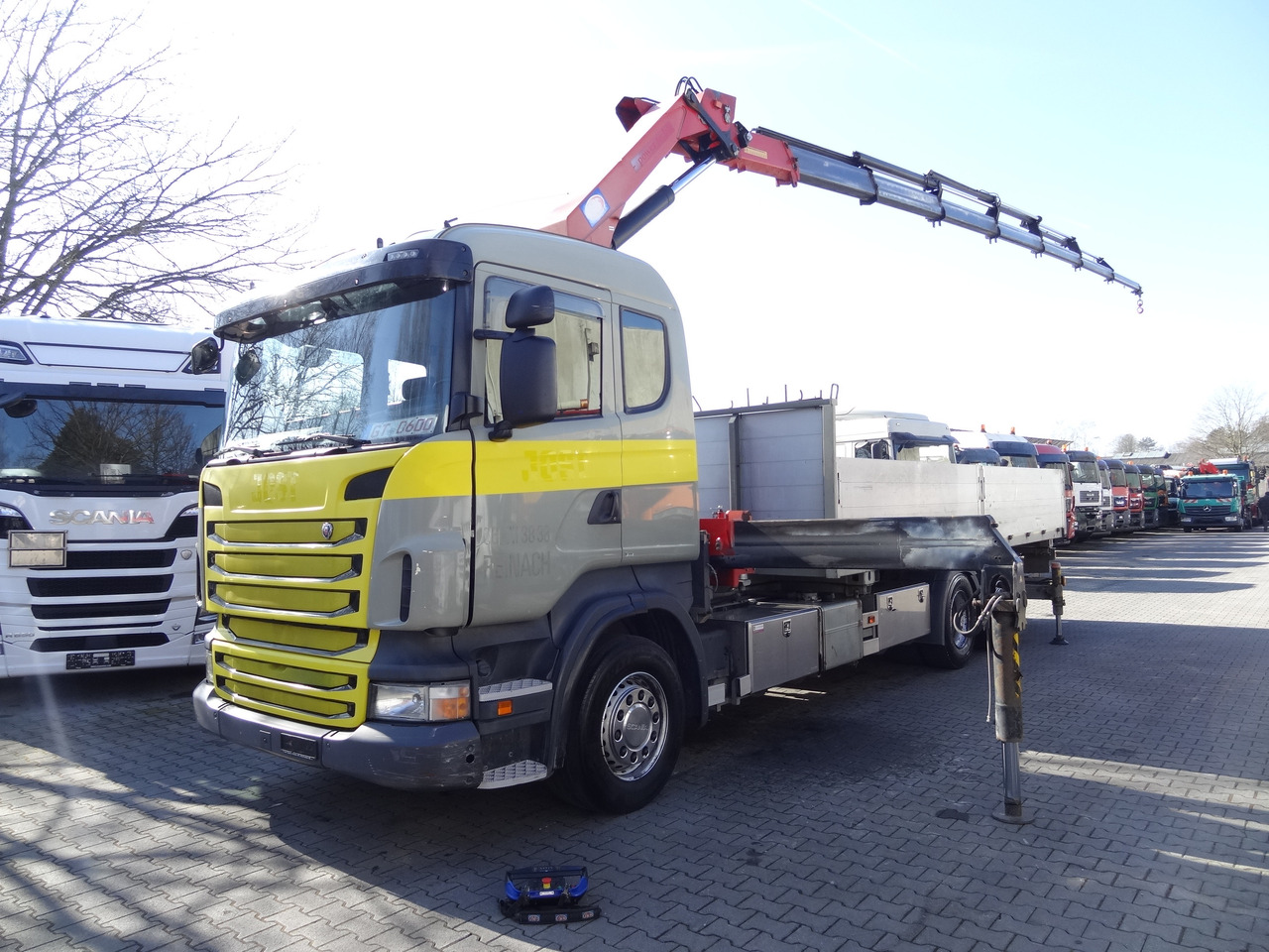 Scania R440 6X2*4 Kran HMF 3000 bis 30 Meter - Darus autó, Platós teherautó: 1 kép. Scania R440 6X2*4 Kran HMF 3000 bis 30 Meter - Darus autó, Platós teherautó: 1 kép.