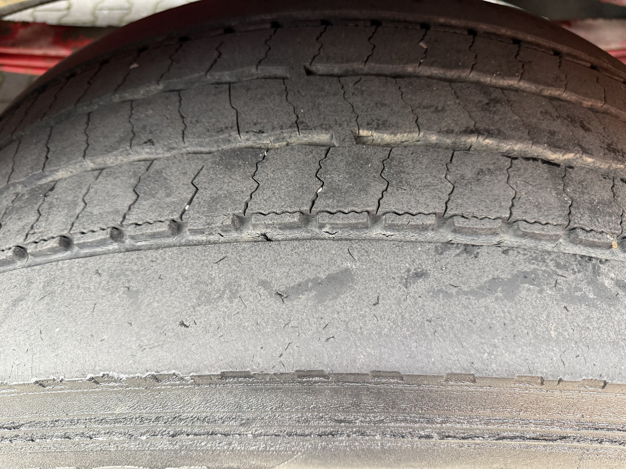 Scania R580 8X4 Kipper Kran HIAB 244-5 - Billenőplatós teherautó, Darus autó: 5 kép. Scania R580 8X4 Kipper Kran HIAB 244-5 - Billenőplatós teherautó, Darus autó: 5 kép.