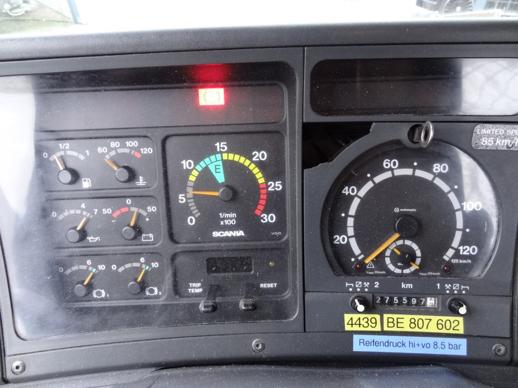 Scania T114 380 Torpedo/Hauber Winterdienst Kommunal - Billenőplatós teherautó: 5 kép. Scania T114 380 Torpedo/Hauber Winterdienst Kommunal - Billenőplatós teherautó: 5 kép.