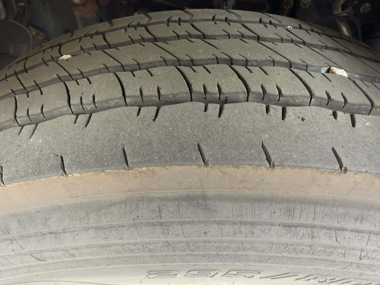 Volvo FL250.18 Carrier Supra 850Mt - Hűtős teherautó: 4 kép. Volvo FL250.18 Carrier Supra 850Mt - Hűtős teherautó: 4 kép.