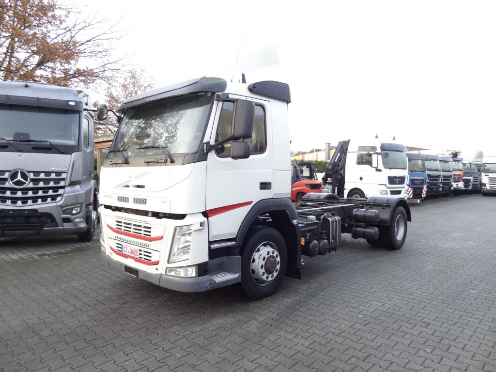 Volvo FM420 4X4 X-Track - Alvaz teherautó: 1 kép. Volvo FM420 4X4 X-Track - Alvaz teherautó: 1 kép.