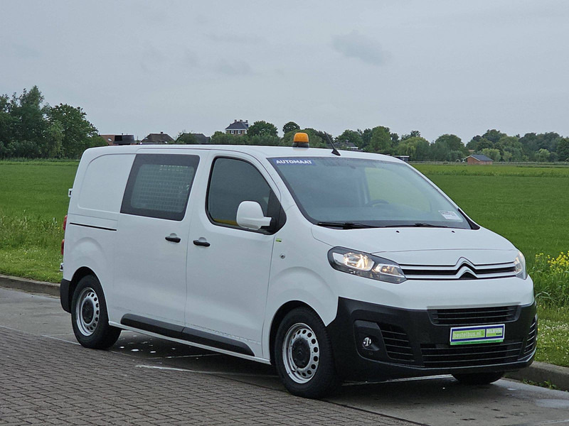 Citroën Jumpy 1.6 L2 Airco Autom Euro6 - Kis furgon: 5 kép. Citroën Jumpy 1.6 L2 Airco Autom Euro6 - Kis furgon: 5 kép.