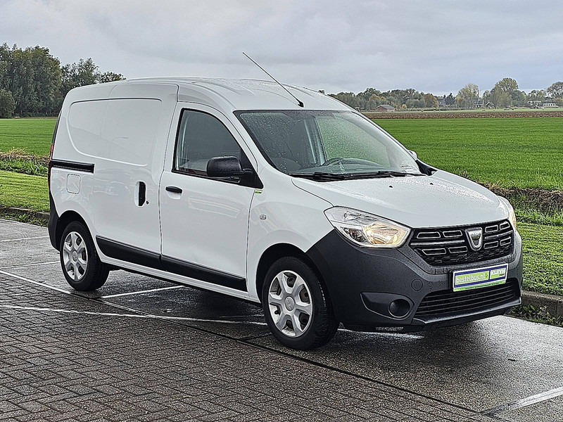 Dacia Dokker 1.5 L1 Airco Navi Euro6 - Dobozos kisteherautó: 5 kép. Dacia Dokker 1.5 L1 Airco Navi Euro6 - Dobozos kisteherautó: 5 kép.