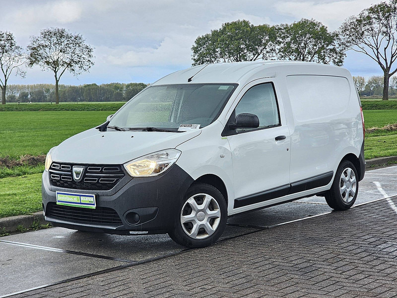 Dacia Dokker 1.5 L1 Airco Navi Euro6 - Dobozos kisteherautó: 2 kép. Dacia Dokker 1.5 L1 Airco Navi Euro6 - Dobozos kisteherautó: 2 kép.