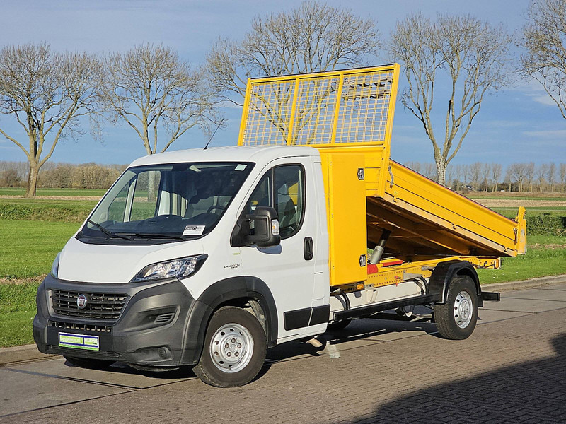 Fiat Ducato 2.3 Kipper Kist Euro6 AC - Billenőplatós kisteherautó: 2 kép. Fiat Ducato 2.3 Kipper Kist Euro6 AC - Billenőplatós kisteherautó: 2 kép.