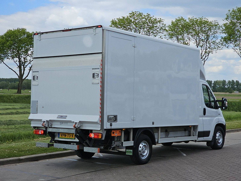 Fiat Ducato 35 AC AUTOMAAT EURO6 - Dobozos kisteherautó: 3 kép. Fiat Ducato 35 AC AUTOMAAT EURO6 - Dobozos kisteherautó: 3 kép.