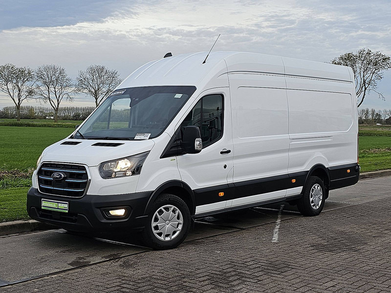 Ford E-Transit L4H3 Maxi 68kWh AC! - Furgon, Elektromos kisteherautó: 2 kép. Ford E-Transit L4H3 Maxi 68kWh AC! - Furgon, Elektromos kisteherautó: 2 kép.