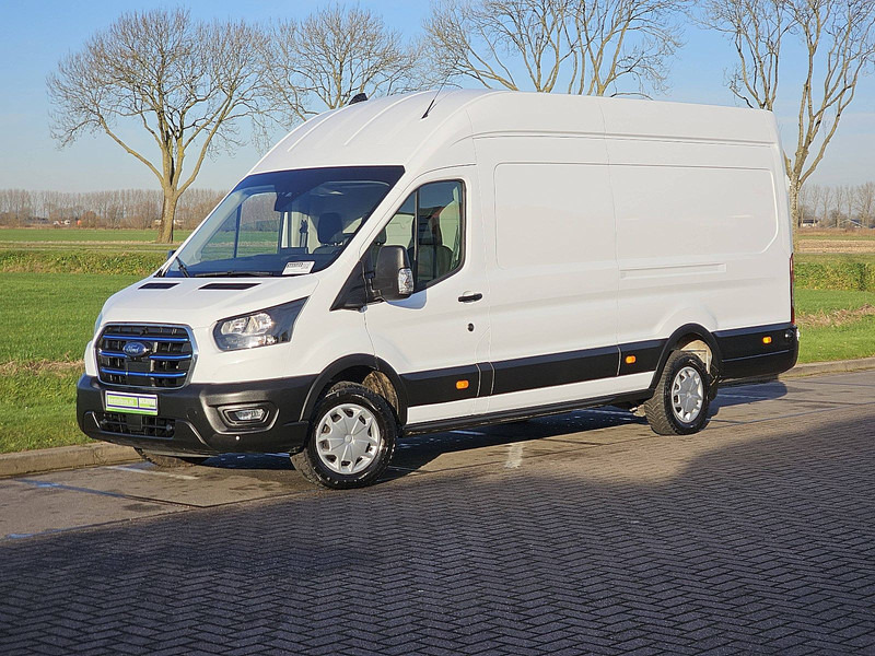 Ford E-Transit L4H3 Maxi 75 kWh - Furgon, Elektromos kisteherautó: 2 kép. Ford E-Transit L4H3 Maxi 75 kWh - Furgon, Elektromos kisteherautó: 2 kép.