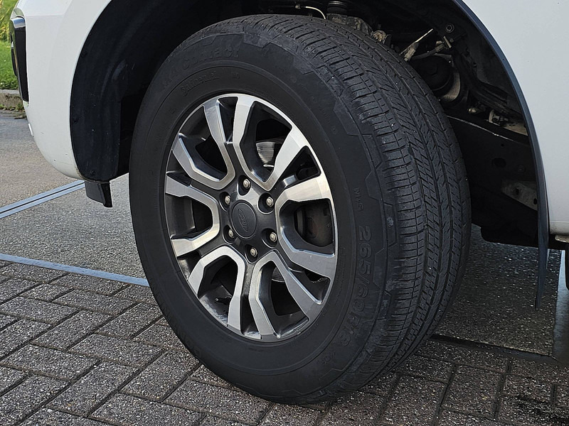 Pickup Ford Ranger  2.0  213 WILDTRACK: 16 kép.
