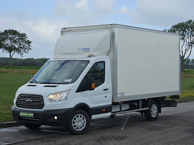 Ford Transit 2.0 Bakwagen Laadklep! - Dobozos kisteherautó: 2 kép. Ford Transit 2.0 Bakwagen Laadklep! - Dobozos kisteherautó: 2 kép.