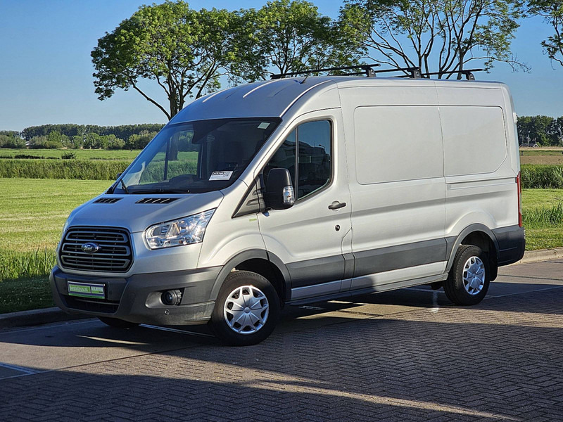 Ford Transit 2.0 L2H2 170Pk Euro6 AC! - Kis furgon: 2 kép. Ford Transit 2.0 L2H2 170Pk Euro6 AC! - Kis furgon: 2 kép.