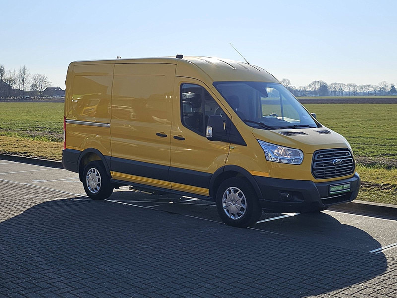 Ford Transit 2.0 L2H2 Airco Euro6! - Furgon: 5 kép. Ford Transit 2.0 L2H2 Airco Euro6! - Furgon: 5 kép.