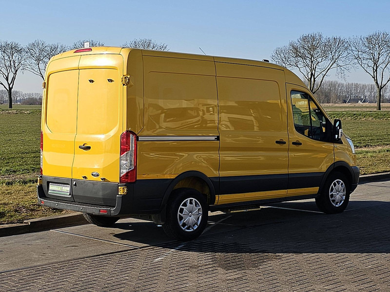 Ford Transit 2.0 L2H2 Airco Euro6! - Furgon: 3 kép. Ford Transit 2.0 L2H2 Airco Euro6! - Furgon: 3 kép.