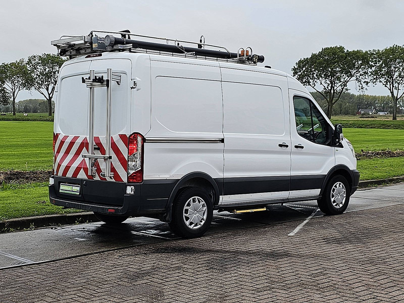 Ford Transit 2.0 L2H2 Imperiaal Navi! - Furgon: 3 kép. Ford Transit 2.0 L2H2 Imperiaal Navi! - Furgon: 3 kép.