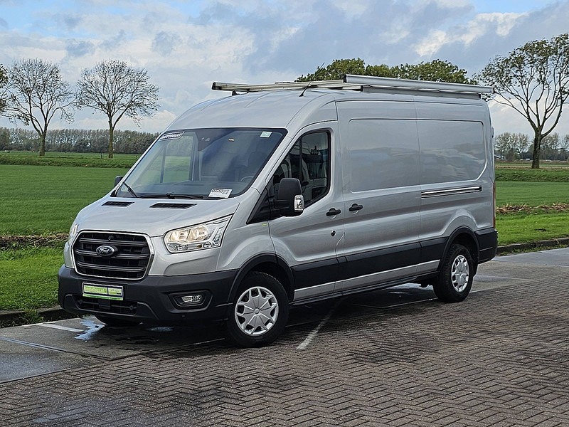 Ford Transit 2.0 L3H2 2xZijdeur Autom - Furgon: 2 kép. Ford Transit 2.0 L3H2 2xZijdeur Autom - Furgon: 2 kép.
