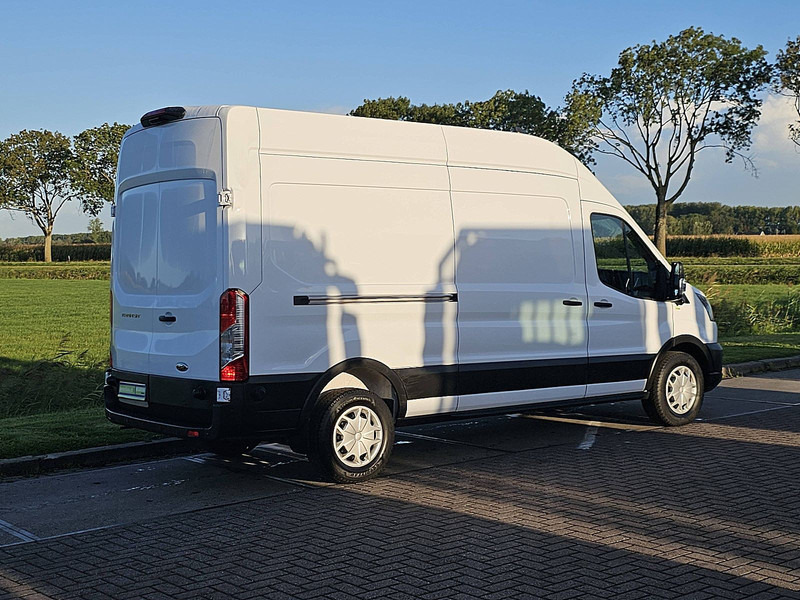 Ford Transit 2.0 L3H3 Nav 360Camera! - Furgon: 3 kép. Ford Transit 2.0 L3H3 Nav 360Camera! - Furgon: 3 kép.
