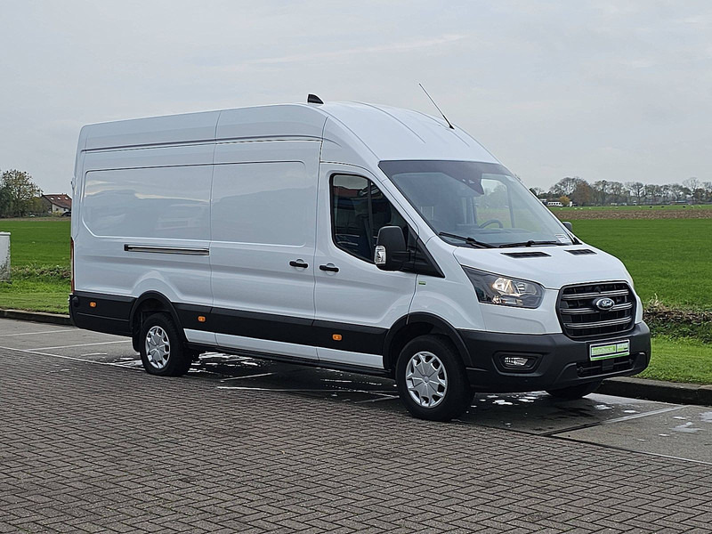 Ford Transit 2.0 L4H3 360Camera Navi - Furgon: 5 kép. Ford Transit 2.0 L4H3 360Camera Navi - Furgon: 5 kép.